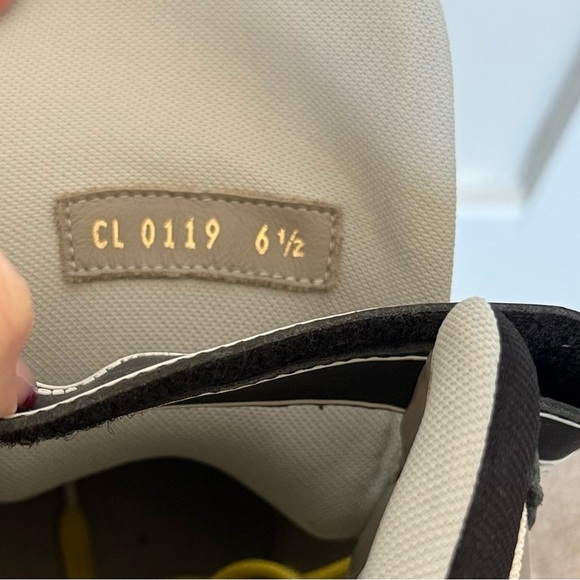 Louis Vuitton LIMITED EDITION LV Black and Gray High-Top Sneakers Virgil Abloh - Picture 5 of 16